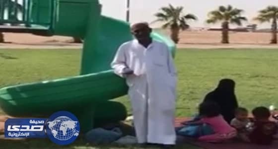 " العمل " تقدم مساعدات عاجلة للأسرة ساكنة الحديقة بجازان