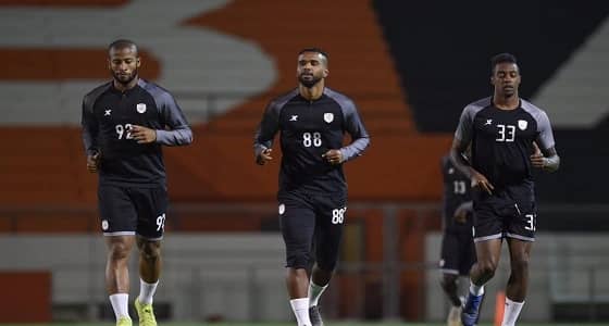 الشباب يستعد للقاء الهلال بتمارين اللياقة البدنية