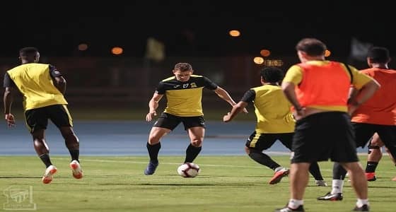 بالصور.. النمور تنهي تحضيراتها لـ لقاء أحد