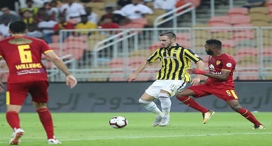 بالفيديو والصور.. القادسية يفاجئ الاتحاد بثلاثية