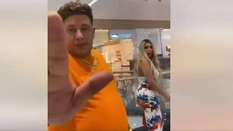 مفاجأة حول هوية الفتاة التي ظهرت مع حمو بيكا في دبي