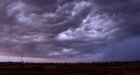 سحب رعدية وضباب على جازان والمنطقة الشرقية