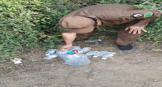 بالصور.. شرطة محايل تضبط 17448 لترا من الخمور