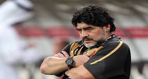 مارادونا ممنوع من قيادة فريقه في ربع النهائي