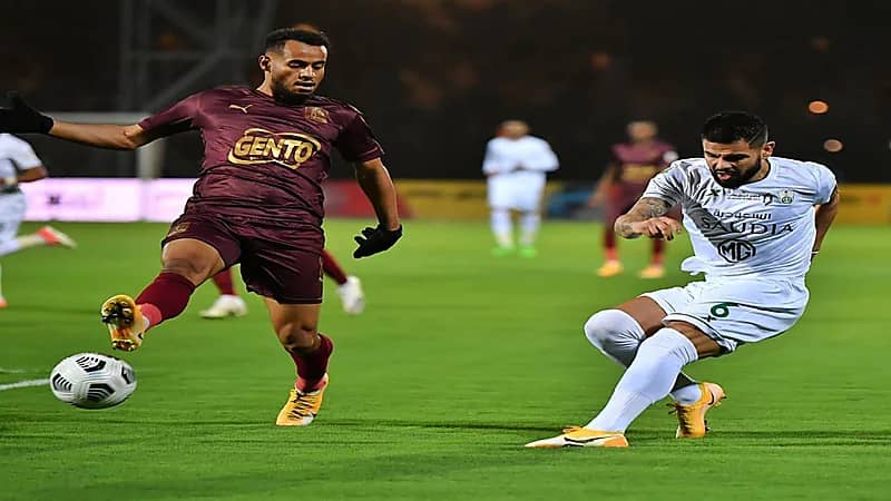 بالفيديو.. الأهلي يتعثر مجددا بالتعادل أمام العين