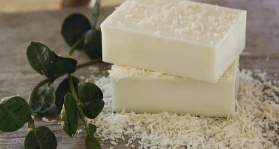 اصنعيها بنفسك.. " صابونة " حليب الماعز ذات التأثير الخيالي على البشرة