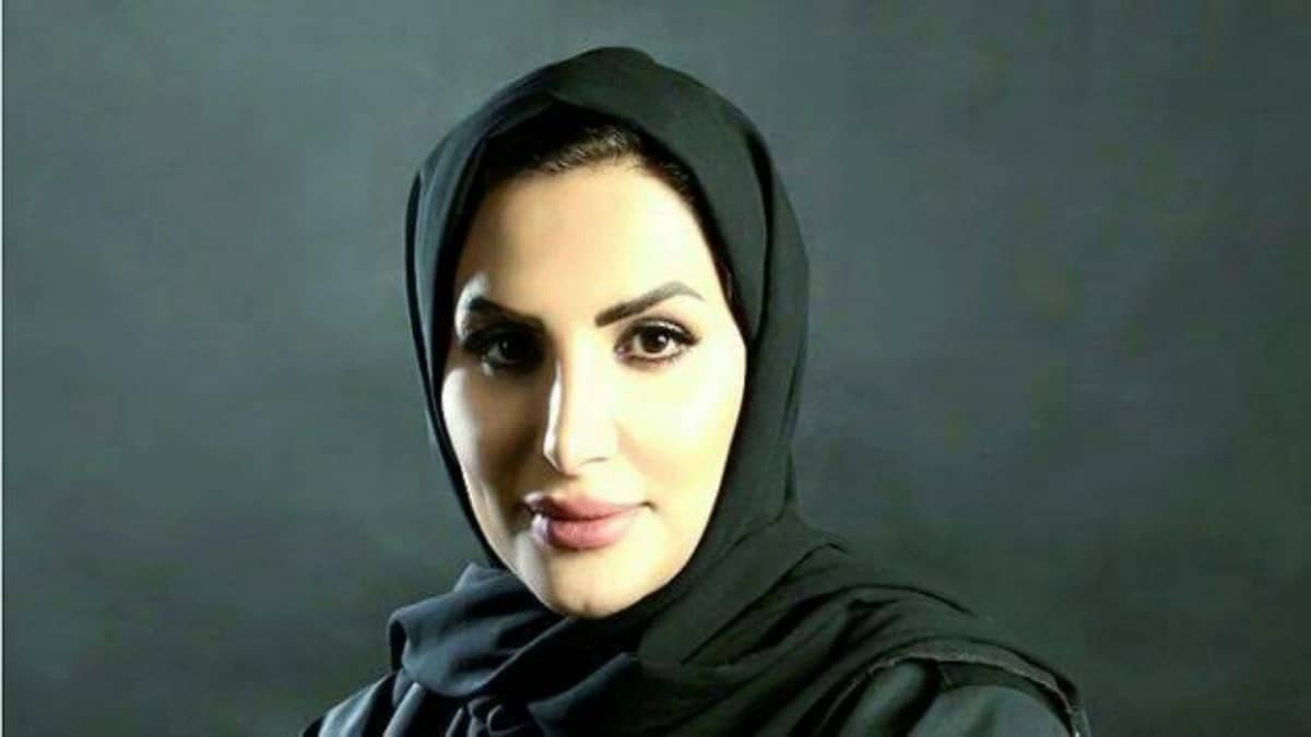 أمل الهزاني تفضح إيران: " عاجزة أمام كورونا وتستنجد بالغرب لإنقاذها "