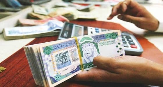 النتائج المترتبة على أمر الملك بتأخير الفواتير عن الرواتب