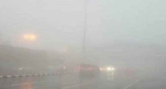 الأرصاد تحذر من انعدام الرؤية الأفقية في عسير