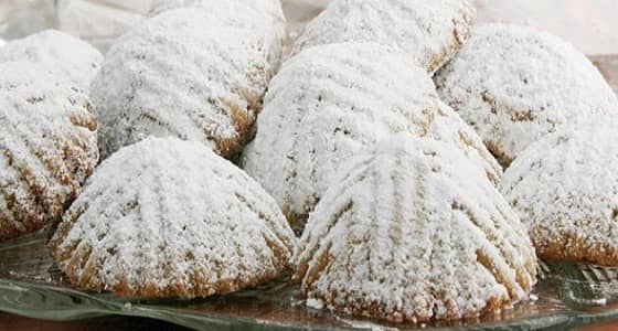 الصحة: لا تفرط في تناول الحلويات في عيد الفطر