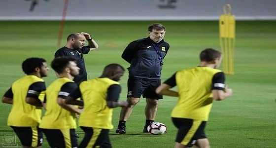 بالصور.. الاتحاد يواصل تدريباته استعدادا لملاقاة الباطن
