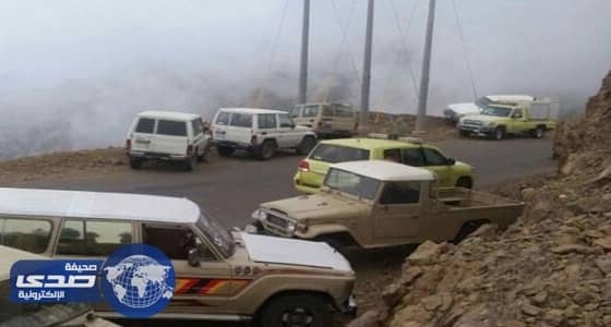 مصرع وإصابة 5 بينهم رضيع في سقوط سيارة من جبال منجد