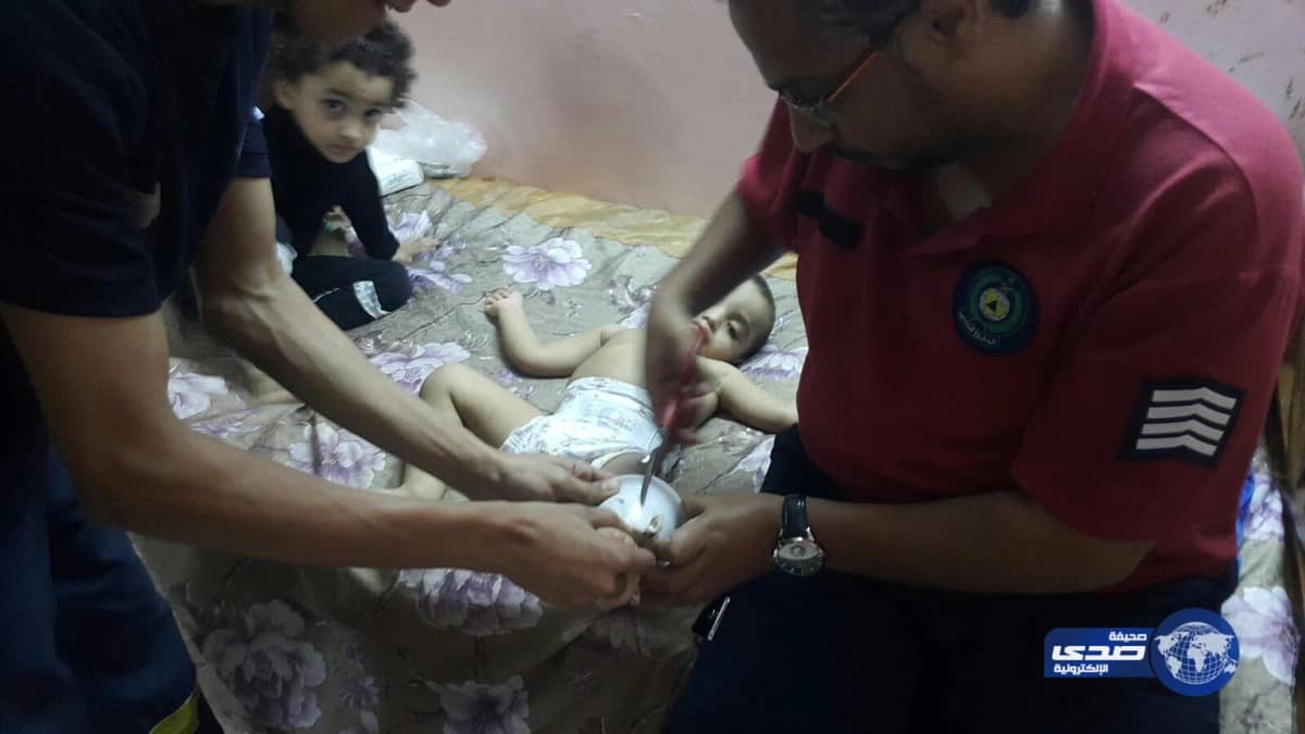 بالصور.. أمانة المدينة تدشن وحدات لتعقيم المتسوقين في المراكز التجارية